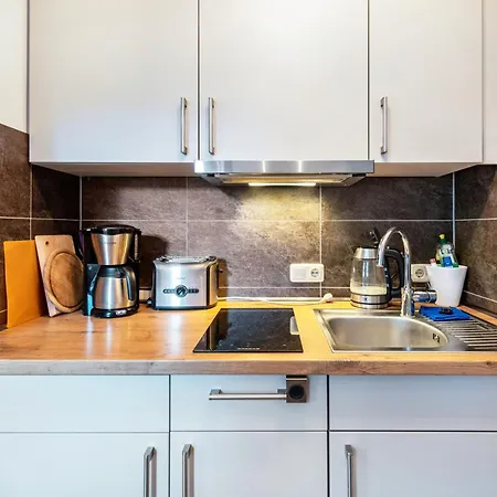 Inselblick - Am Schweriner Flessenow